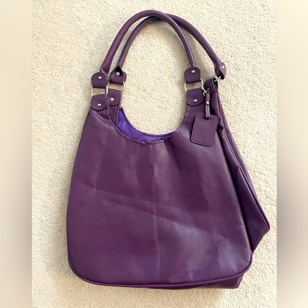 Purple tote.